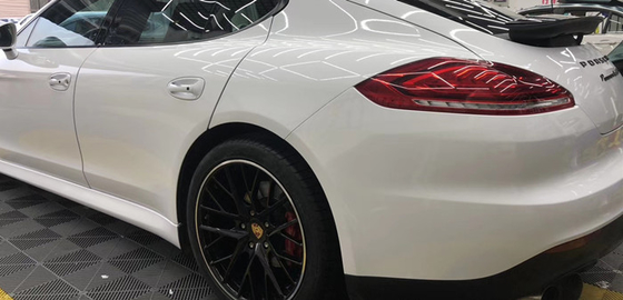 Ultra lucidi l'involucro leggero dell'automobile della prova del graffio di resistenza al calore 140gsm dell'involucro del vinile dell'avorio